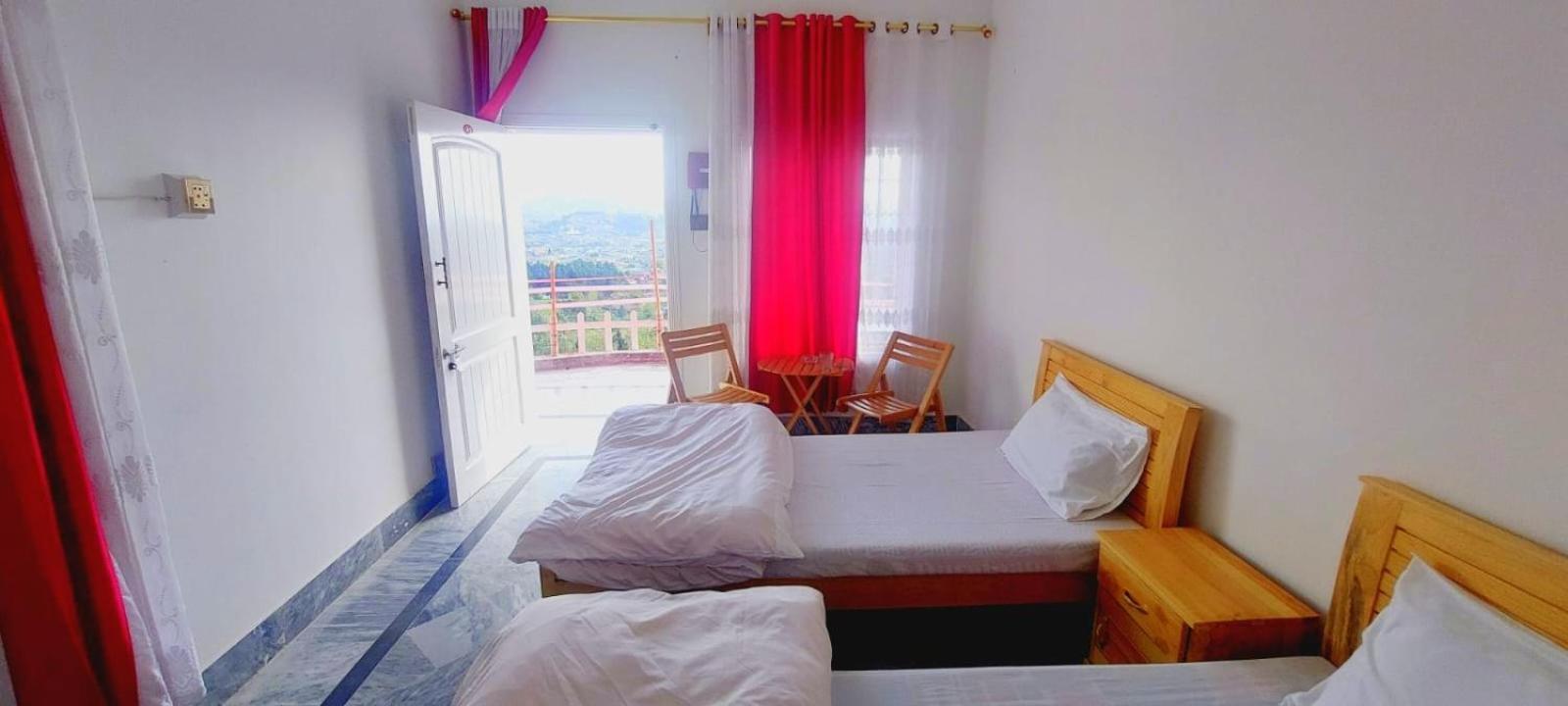 Red Rose Hotel & Resort Mansehra 외부 사진