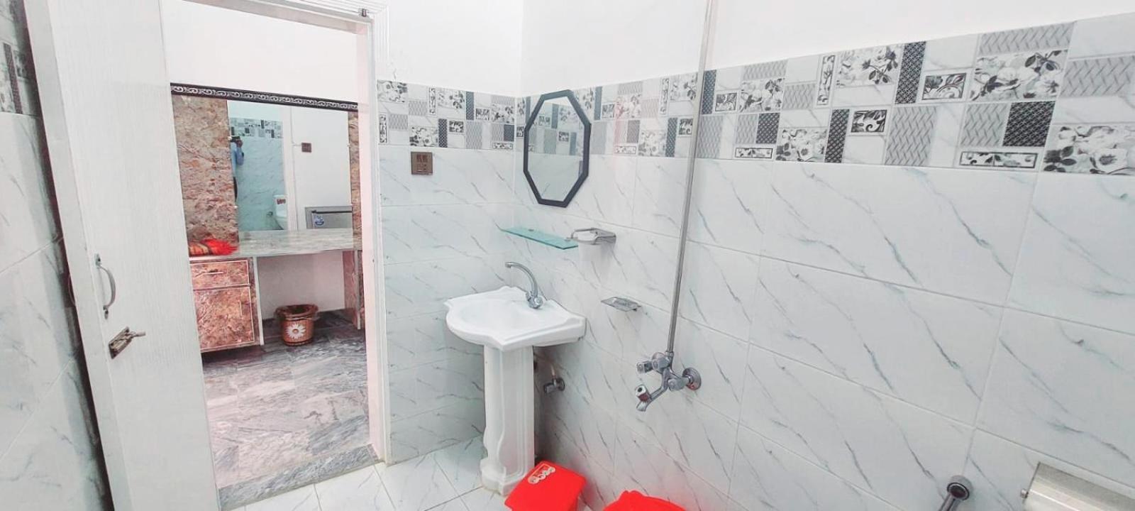 Red Rose Hotel & Resort Mansehra 외부 사진